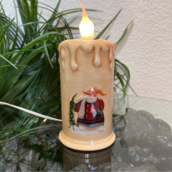 Angela Anderson Ceramic Plug In Faux Flame Candle Light - Christmas - Picture 4 of 10